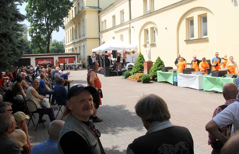 Artyści dla bezdomnych