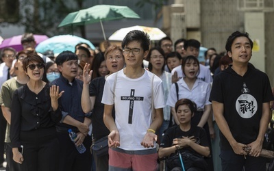 Zamieszki w Hongkongu: Biskup rozpłakał się w czasie kazania