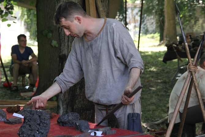 Piknik archeologiczny w Tarnobrzegu-Dzikowie