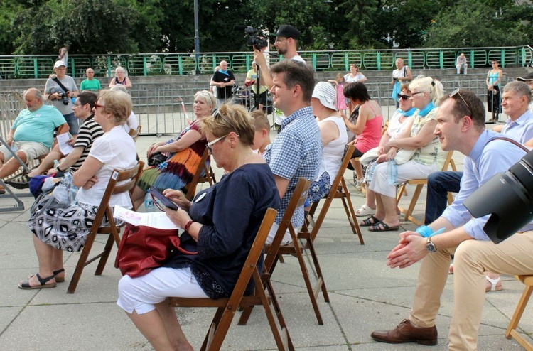 Spotkanie na placu Krakowskim 