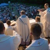 Mszy św. dla młodych przewodniczył bp Henryk Tomasik.