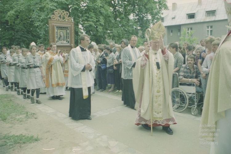 Koronacja obrazu Matki Bożej Cierpliwie Słuchającej w Rokitnie