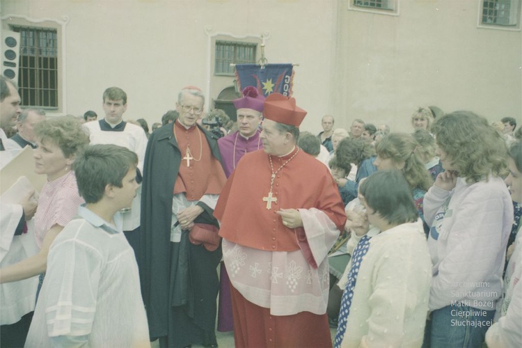 Koronacja obrazu Matki Bożej Cierpliwie Słuchającej w Rokitnie