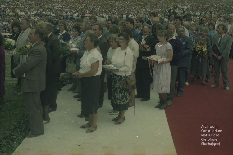 Koronacja obrazu Matki Bożej Cierpliwie Słuchającej w Rokitnie