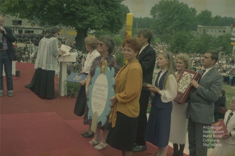 Koronacja obrazu Matki Bożej Cierpliwie Słuchającej w Rokitnie