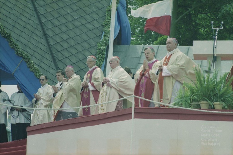 Koronacja obrazu Matki Bożej Cierpliwie Słuchającej w Rokitnie