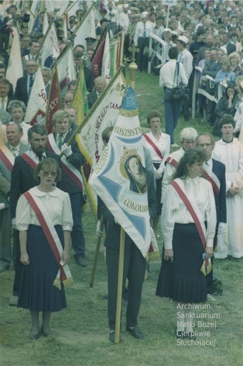 Koronacja obrazu Matki Bożej Cierpliwie Słuchającej w Rokitnie