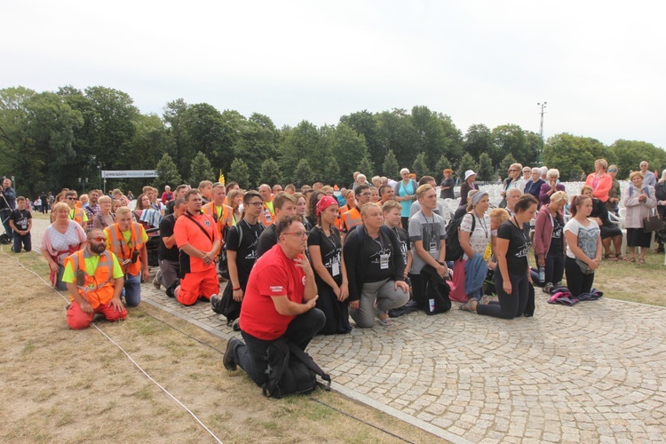 Pielgrzymka 2018 - u stóp Matki Bożej