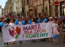 Radosny marsz rodzinny