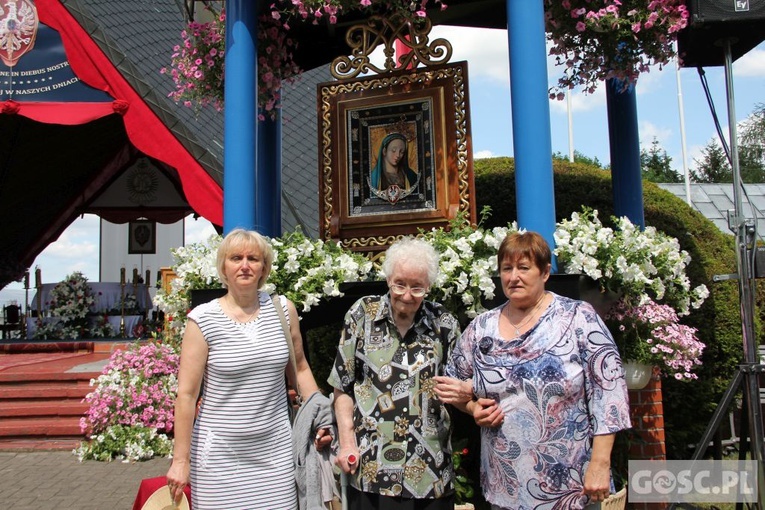 Odpust w sanktuarium Matki Bożej Cierpliwie Słuchającej w Rokitnie