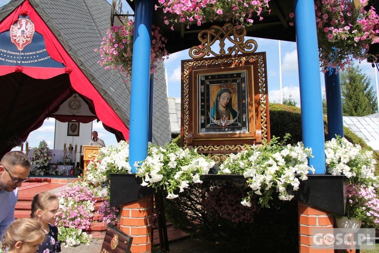 Odpust w sanktuarium Matki Bożej Cierpliwie Słuchającej w Rokitnie