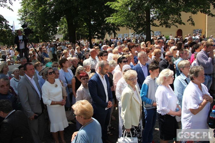 Odpust w sanktuarium Matki Bożej Cierpliwie Słuchającej w Rokitnie