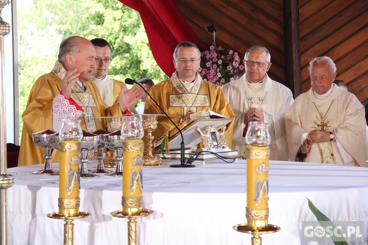 Odpust w sanktuarium Matki Bożej Cierpliwie Słuchającej w Rokitnie