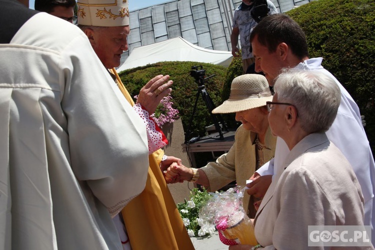 Odpust w sanktuarium Matki Bożej Cierpliwie Słuchającej w Rokitnie