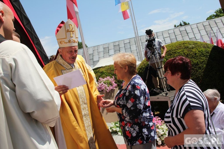 Odpust w sanktuarium Matki Bożej Cierpliwie Słuchającej w Rokitnie