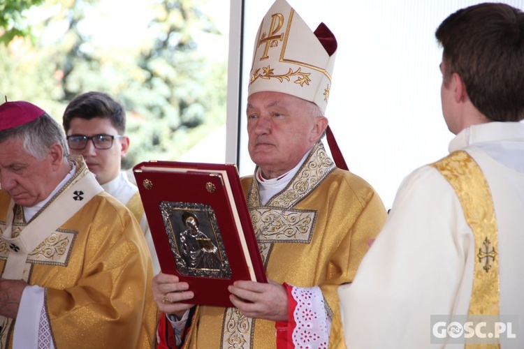 Odpust w sanktuarium Matki Bożej Cierpliwie Słuchającej w Rokitnie