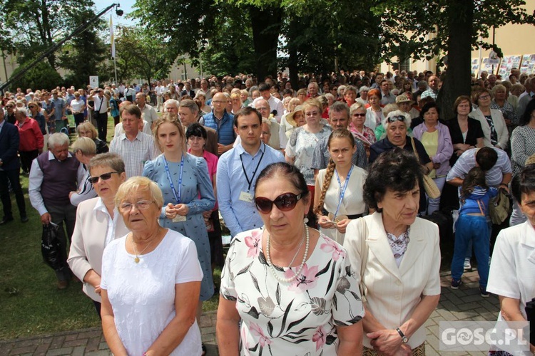 Odpust w sanktuarium Matki Bożej Cierpliwie Słuchającej w Rokitnie