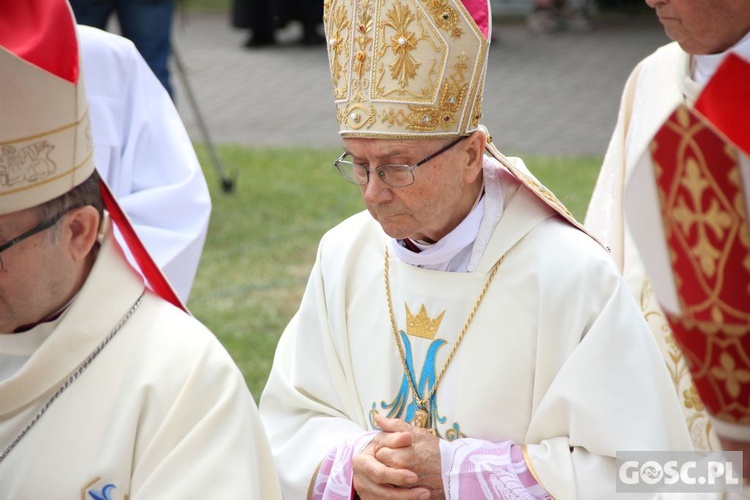 Odpust w sanktuarium Matki Bożej Cierpliwie Słuchającej w Rokitnie