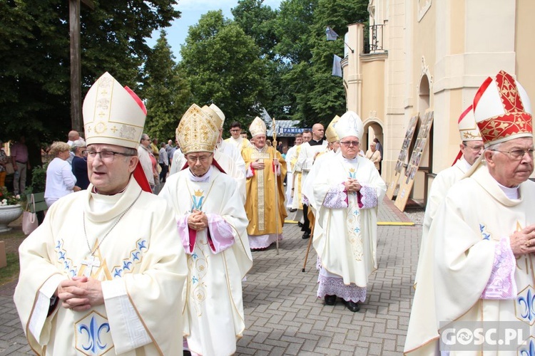 Odpust w sanktuarium Matki Bożej Cierpliwie Słuchającej w Rokitnie