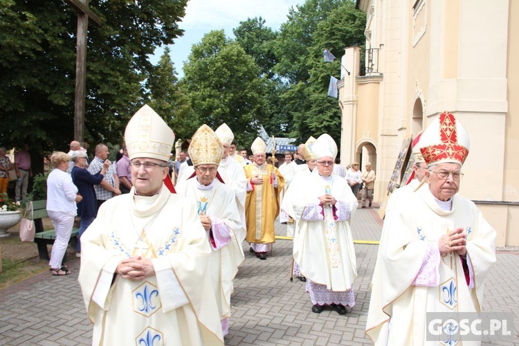 Odpust w sanktuarium Matki Bożej Cierpliwie Słuchającej w Rokitnie