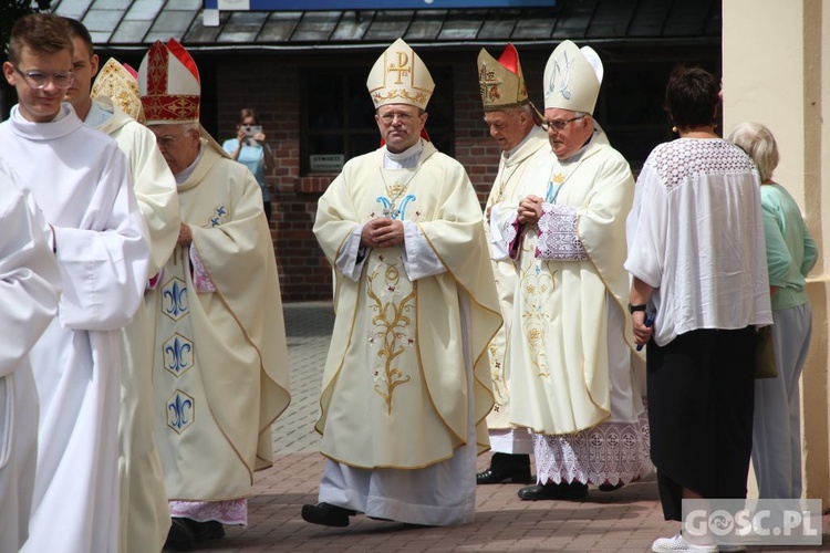 Odpust w sanktuarium Matki Bożej Cierpliwie Słuchającej w Rokitnie