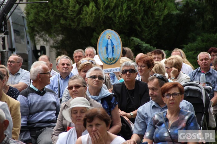 Odpust w sanktuarium Matki Bożej Cierpliwie Słuchającej w Rokitnie