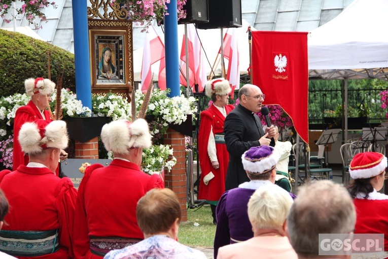 Odpust w sanktuarium Matki Bożej Cierpliwie Słuchającej w Rokitnie