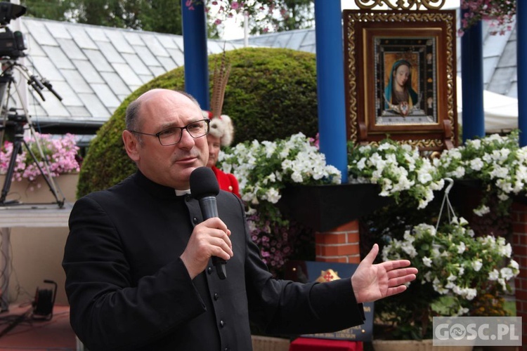 Odpust w sanktuarium Matki Bożej Cierpliwie Słuchającej w Rokitnie