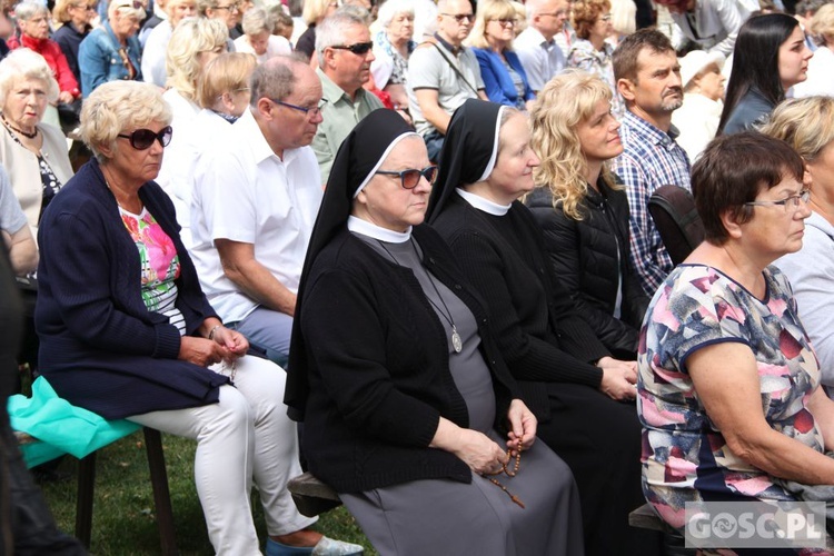 Odpust w sanktuarium Matki Bożej Cierpliwie Słuchającej w Rokitnie