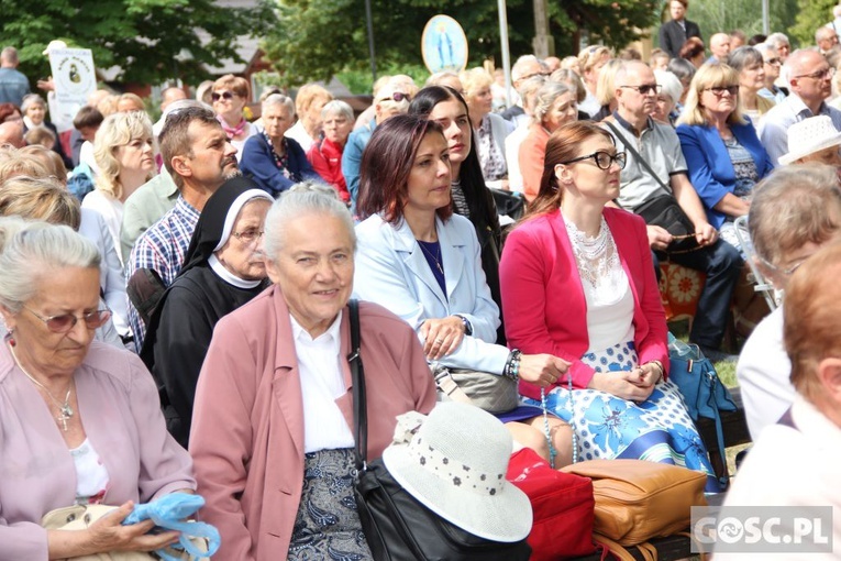 Odpust w sanktuarium Matki Bożej Cierpliwie Słuchającej w Rokitnie