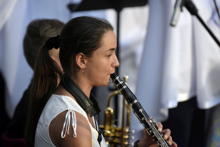 Koncert "On żyje" w Świdnicy