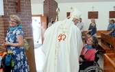 Eucharystia przy krzyżu papieskim 