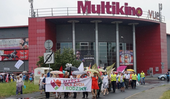 Zabrze. Z Janem Pawłem II Marsz dla życia i rodziny