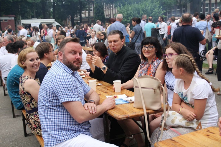 Piknik rodzinny u księży salezjanów zwieńczył Dzień Wspólnoty Ruchu Światło-Życie w Oświęcimiu.