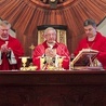 ▲	Mszę odpustową wraz z metropolitą sprawowali m.in. gdańscy biskupi pomocniczy.