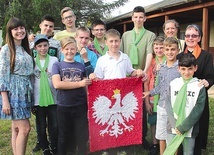 ▲	Zajęcia plastyczne służą poznawaniu ojczystej tradycji, symboli, sztuki i architektury.