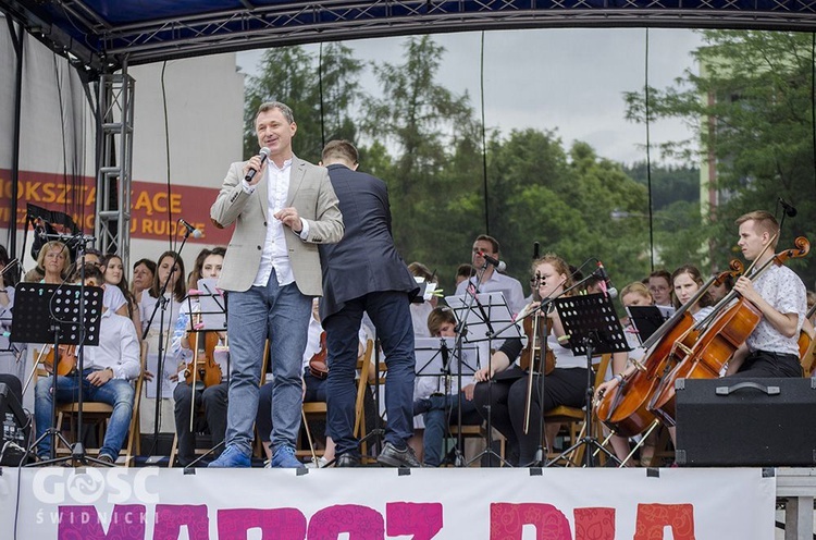 Marsz dla życia i rodziny i koncert w Nowej Rudzie