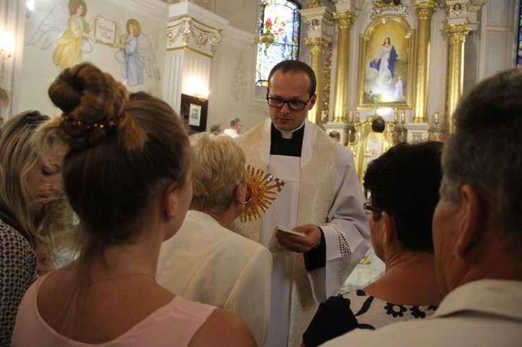 Błogosławieństwo kaplicy cmentarnej i odnowionych organów w Podegrodziu