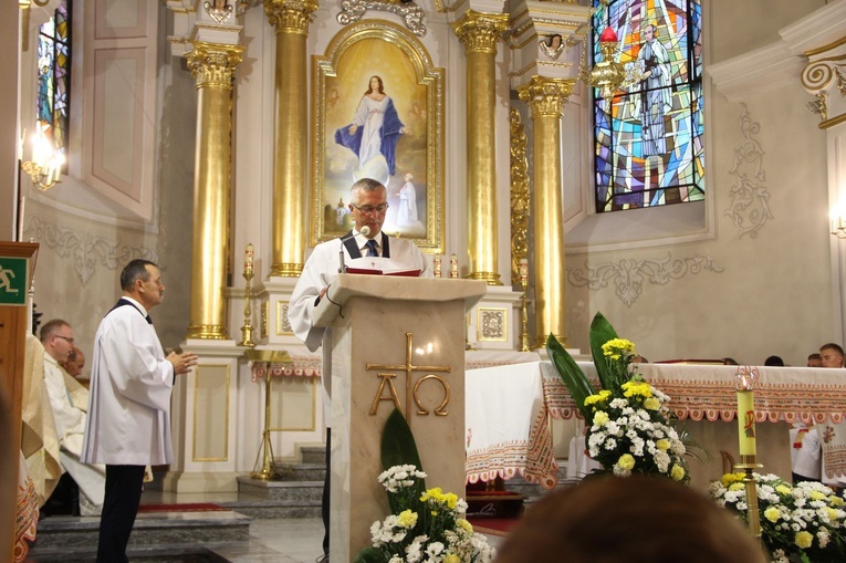 Błogosławieństwo kaplicy cmentarnej i odnowionych organów w Podegrodziu