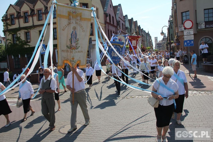 Procesja Bożego Ciała na ulicach Głogowa