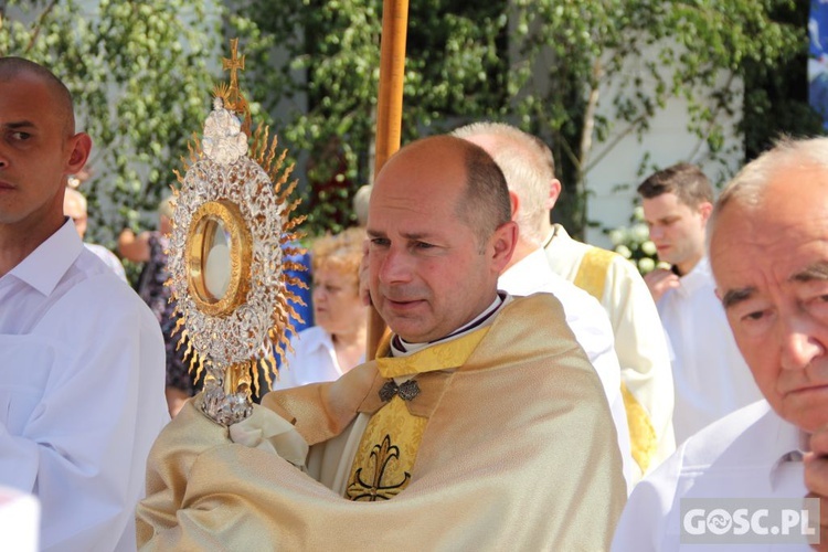 Procesja Bożego Ciała na ulicach Głogowa