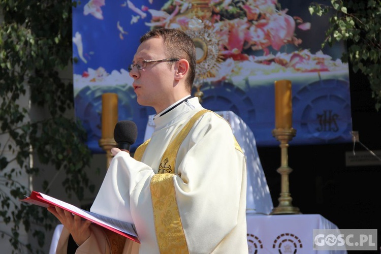 Procesja Bożego Ciała na ulicach Głogowa