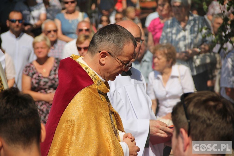 Procesja Bożego Ciała na ulicach Głogowa