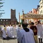 Procesja Bożego Ciała na ulicach Głogowa