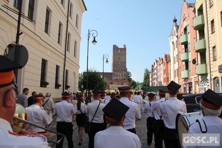 Procesja Bożego Ciała na ulicach Głogowa