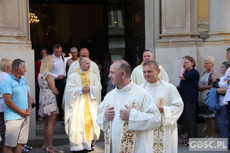 Procesja Bożego Ciała na ulicach Głogowa