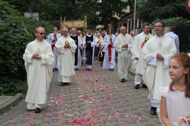 Procesja parafii Chrystusa Króla i św. Barbary