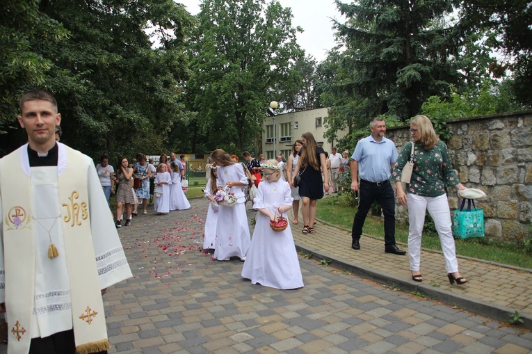 Procesja parafii Chrystusa Króla i św. Barbary