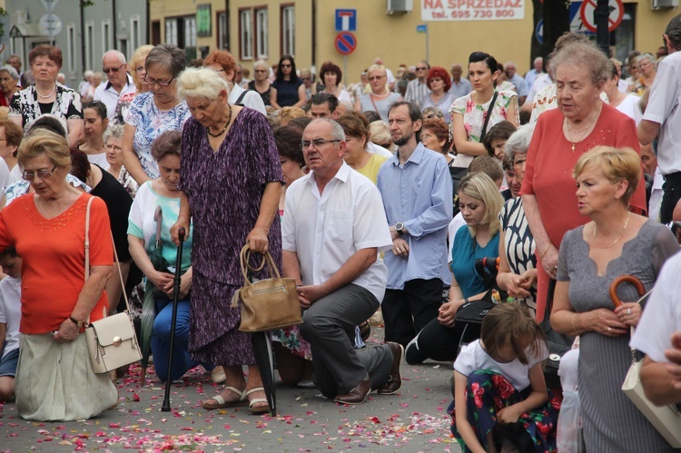 Procesja parafii ojców dominikanów i serbinowskiej