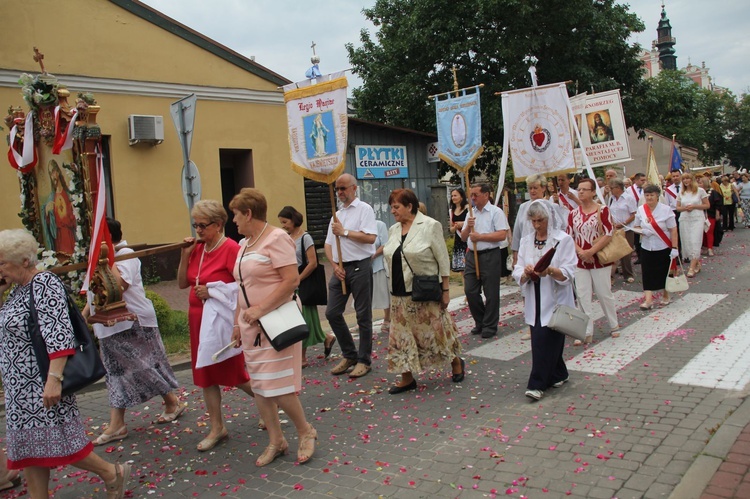 Procesja parafii ojców dominikanów i serbinowskiej